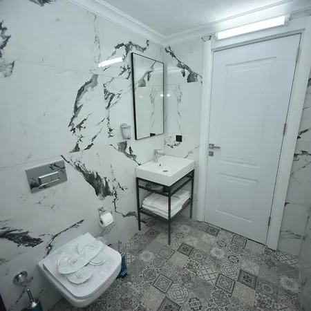 Alessia Old Otel *