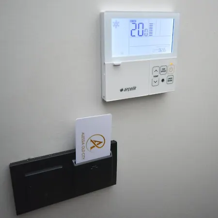 Alessia Old 호텔 *