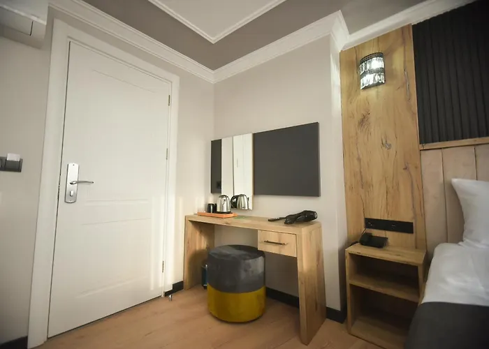 Alessia Old * Isztambul