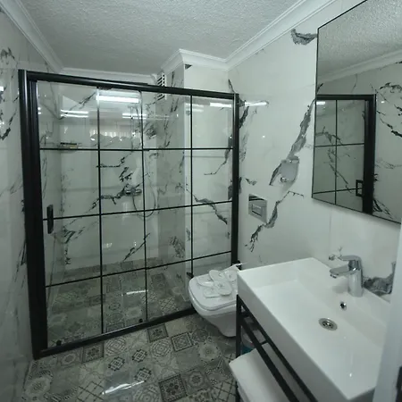 Alessia Old Hotel *